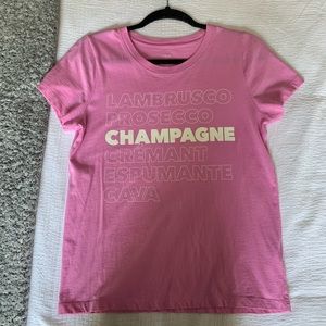 pink T shirt